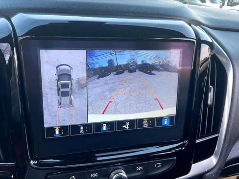 Used 2023 Chevrolet Traverse RS image 26