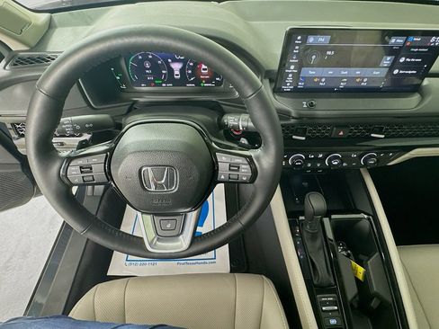 Used 2026 Honda Accord Touring image 11