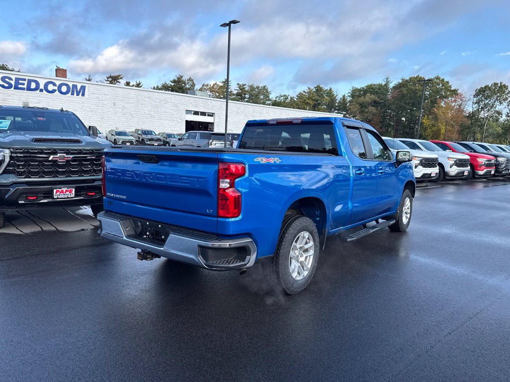 Used 2023 Chevrolet Silverado 1500 LT AWD/4WD image 4
