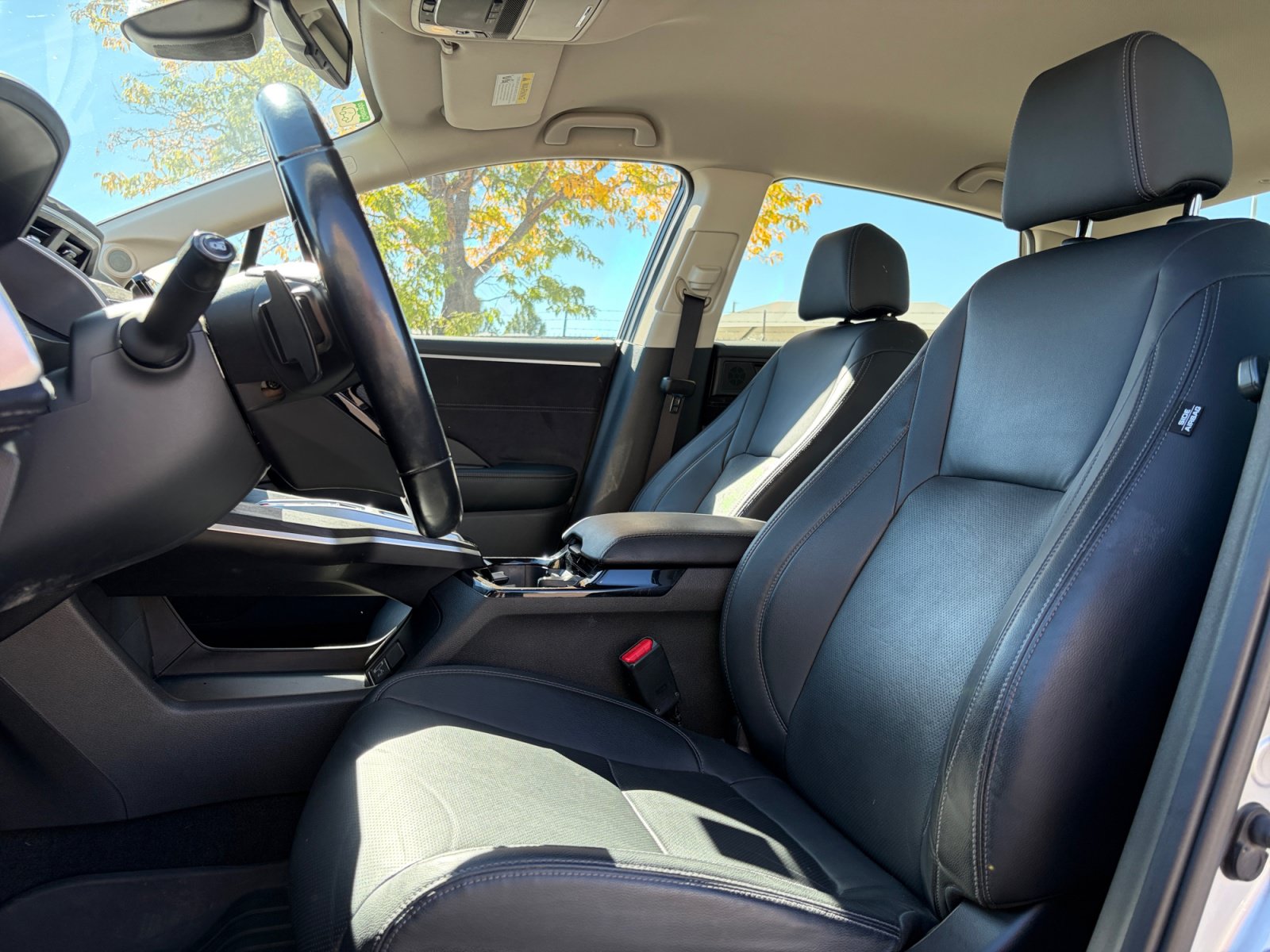 Used 2018 Honda Clarity Touring image 12