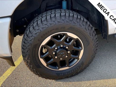 Used 2025 RAM 2500 Laramie AWD/4WD image 8