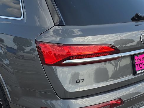 Used 2025 Audi Q7 2.0T Premium AWD/4WD image 30