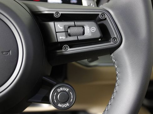 New 2026 Porsche Cayenne Coupe image 25