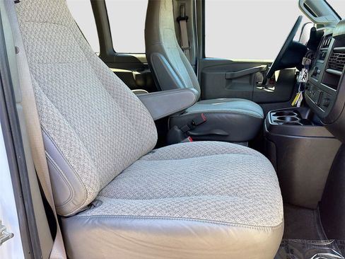 Used 2023 Chevrolet Express 3500 LT w/ LT Preferred Equipment Group image 27