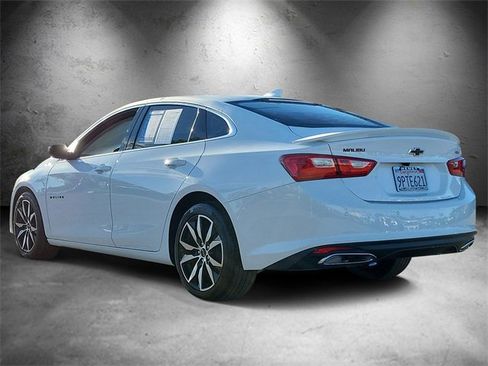 Certified 2024 Chevrolet Malibu RS w/ LPO, Floor Liner Package image 4