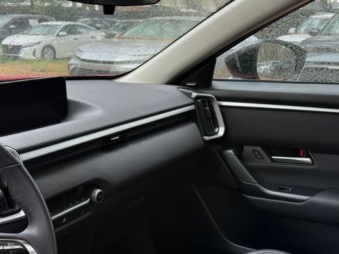 Used 2025 MAZDA CX-50 AWD 2.5 S w/ Premium Package image 32