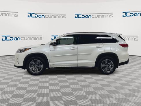 Used 2019 Toyota Highlander Limited Platinum AWD/4WD image 5