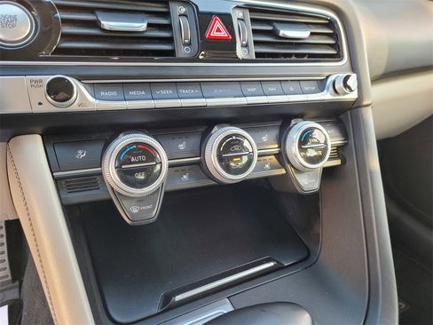 Used 2019 Genesis G70 3.3T Advanced image 19