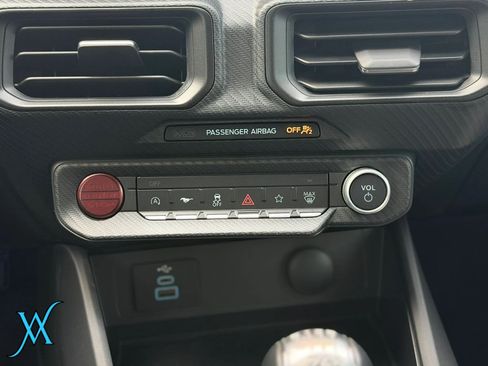 Used 2025 Ford Mustang GT RWD image 32