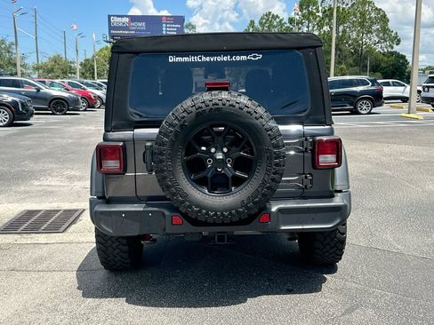 Used 2024 Jeep Wrangler Sport AWD/4WD image 6