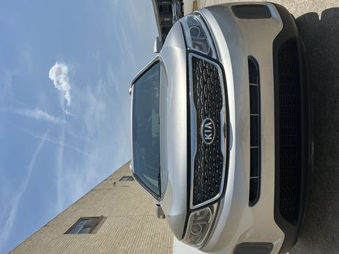 Used 2015 Kia Sorento LX AWD/4WD image 7