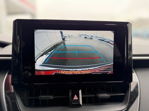 Used 2024 Toyota Corolla LE image 25