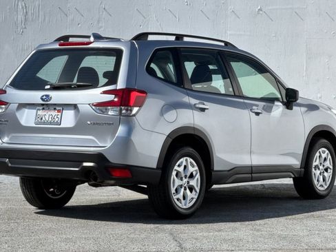 Used 2021 Subaru Forester AWD/4WD image 3