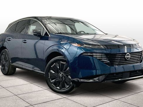 Used 2025 Nissan Murano Platinum w/ Cargo Package image 2