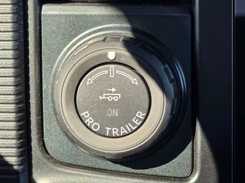 Used 2025 Ford F150 Lariat w/ Equipment Group 502A High image 16