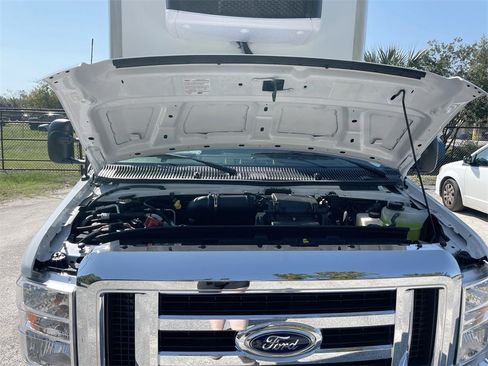 New 2025 Ford E-450 and Econoline 450 Super Duty w/ Power Equipment Group image 23