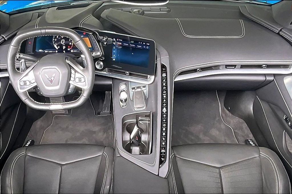 Used 2024 Chevrolet Corvette Z06 RWD image 6
