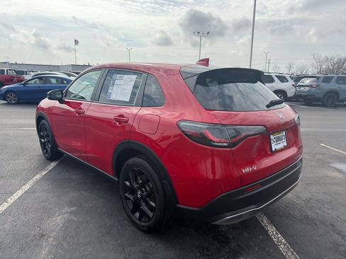 Used 2024 Honda HR-V Sport image 4