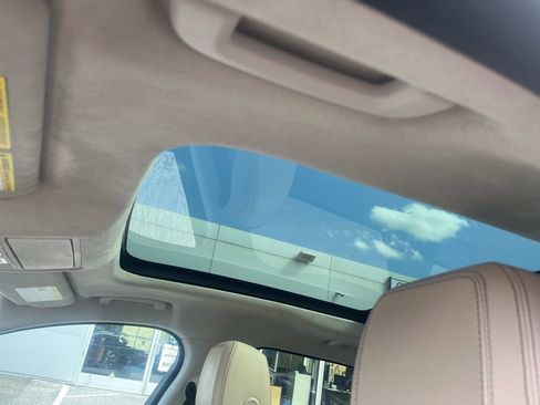 Used 2020 Jaguar F-PACE Prestige AWD/4WD image 10