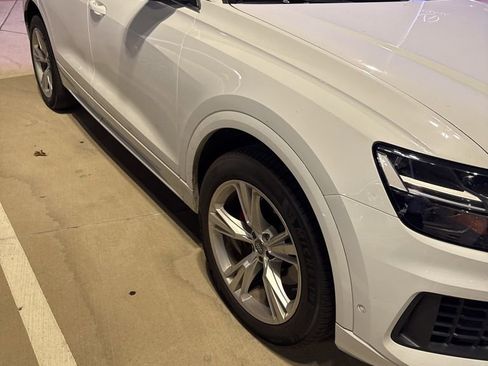 Used 2019 Audi Q8 Premium Plus w/ Premium Plus image 2