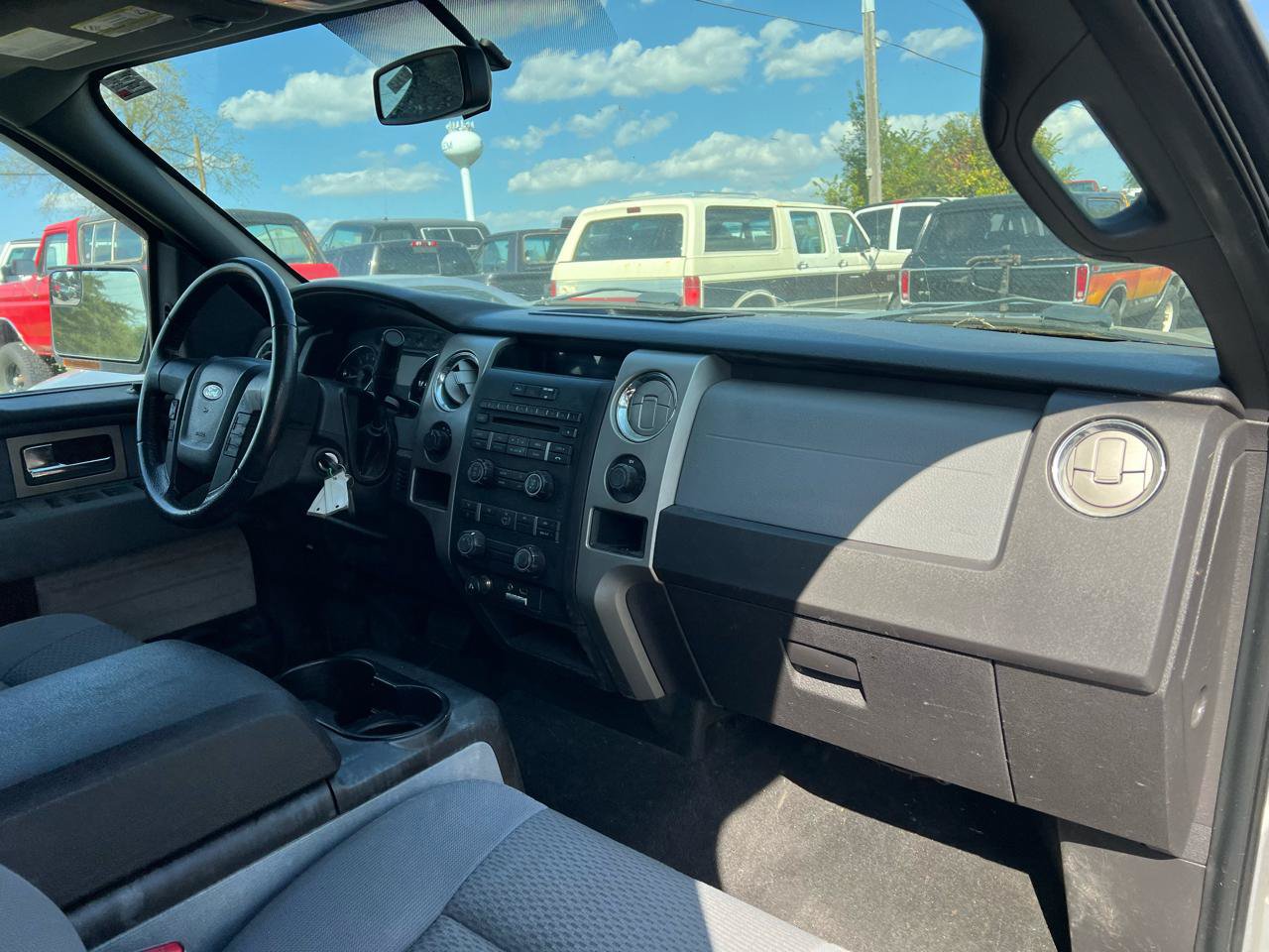 Used 2011 Ford F150 XLT w/ XLT Convenience Pkg AWD/4WD image 16