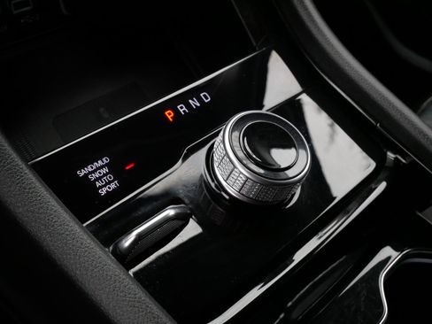 Used 2023 Jeep Grand Cherokee L Limited w/ Luxury Tech Group II AWD/4WD image 20