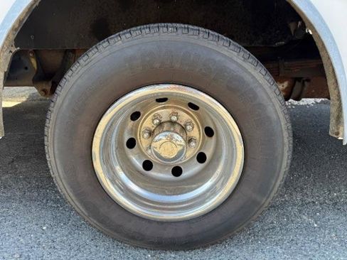 Used 2006 Ford E-450 and Econoline 450 E-450 image 29