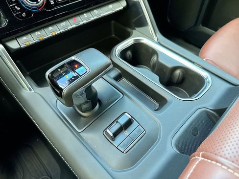 Used 2024 GMC Sierra 1500 Denali Ultimate image 29