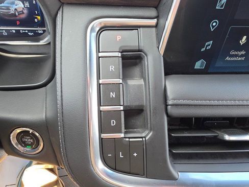 Used 2023 Chevrolet Tahoe Z71 w/ Luxury Package image 45