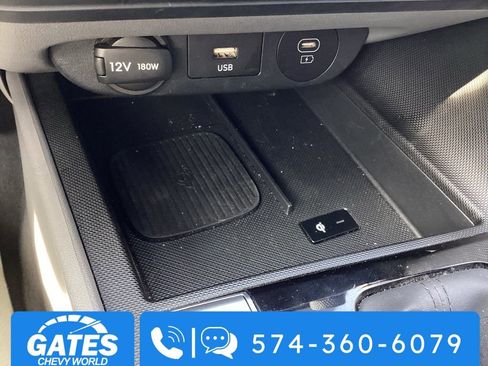 Used 2025 Hyundai Elantra SEL FWD image 19