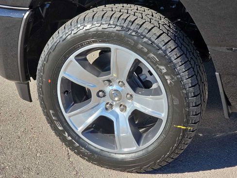 Used 2026 RAM 1500 Express AWD/4WD image 12