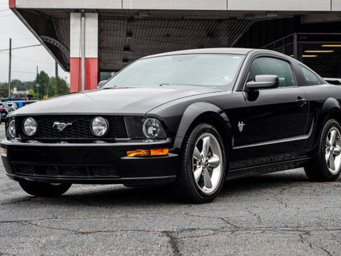 Used 2009 Ford Mustang GT Premium RWD image 6