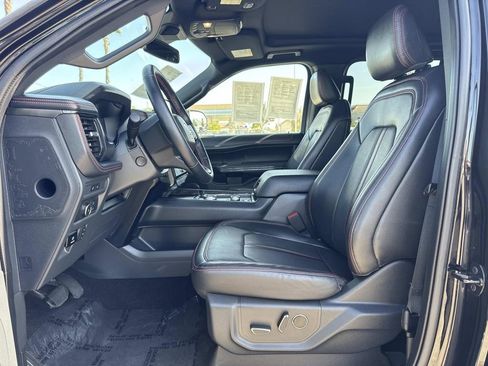 Certified 2022 Ford Expedition Limited image 20