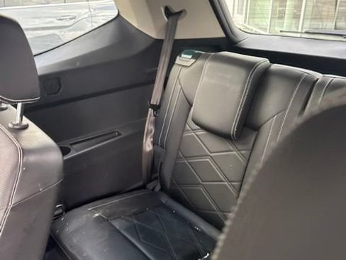 Used 2024 Volkswagen Atlas SE w/ Black Wheel Package AWD/4WD image 19