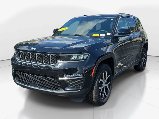 Used 2025 Jeep Grand Cherokee Limited AWD/4WD image 7