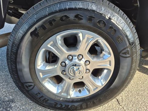 Used 2024 RAM 3500 Big Horn AWD/4WD image 9