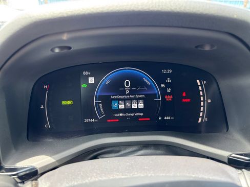 Used 2026 Toyota Camry SE FWD image 35