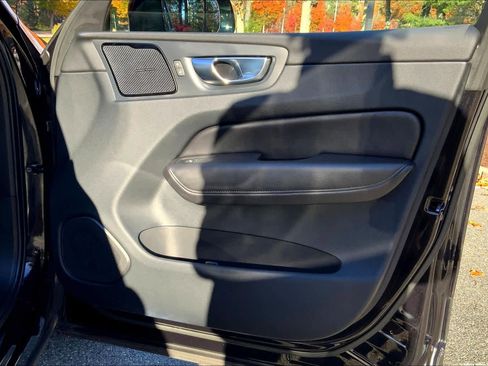 Used 2023 Volvo XC60 T8 Plus w/ Climate Package image 22