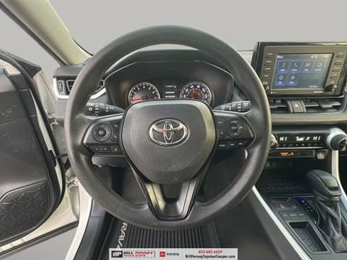 Used 2020 Toyota RAV4 XLE w/ Convenience Package image 17