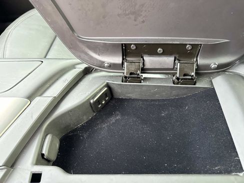 Used 2019 Chevrolet Corvette Stingray Coupe w/ Z51 1LT image 30