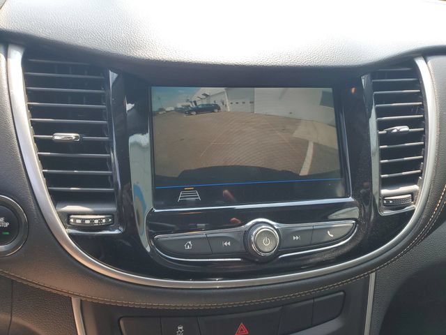 Certified 2018 Chevrolet Trax LT w/ LT Convenience Package FWD image 14