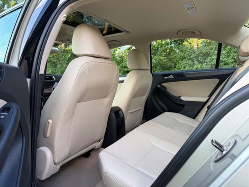 Used 2014 Volkswagen Jetta TDI FWD image 15