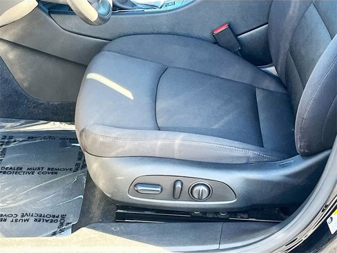 Used 2023 Chevrolet Malibu LT image 17