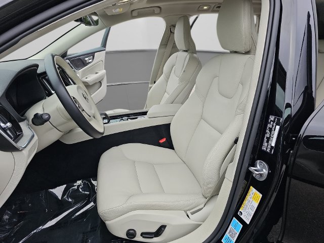 Used 2023 Volvo V60 B5 Cross Country Plus w/ Climate Package AWD/4WD image 12