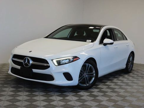 Used 2020 Mercedes-Benz A 220 image 1