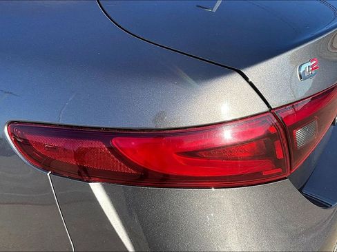 Used 2022 Alfa Romeo Giulia Veloce image 24
