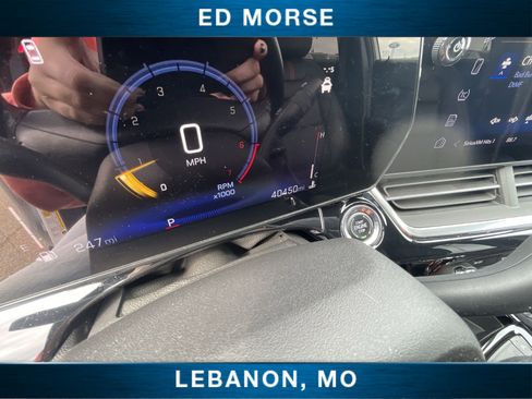 Certified 2024 Chevrolet Trax RS w/ Driver Confidence Package image 12