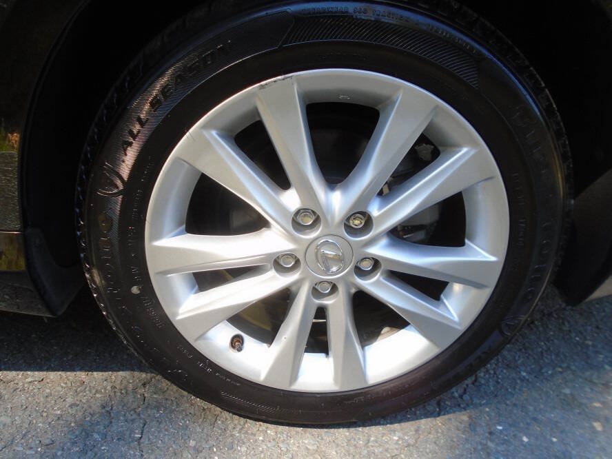 Used 2010 Lexus ES 350 w/ Preferred Accessory Package FWD image 27