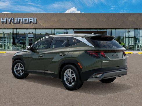 Certified 2026 Hyundai Tucson SE FWD image 5