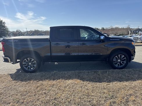 Certified 2023 Chevrolet Silverado 1500 LT image 11